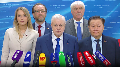 Пресс-подход представителей фракции «Справедливая Россия — За правду»