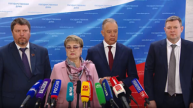 Пресс-подход представителей фракции КПРФ