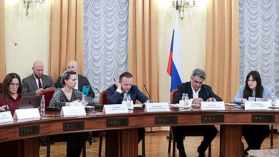 "Нулевые чтения" Комиссии по экологии и устойчивому развитию Общественной палаты РФ законопроекта №457098-8 "Об ответственном обращении с животными и о внесении изменений в отдельные законодательные акты РФ"