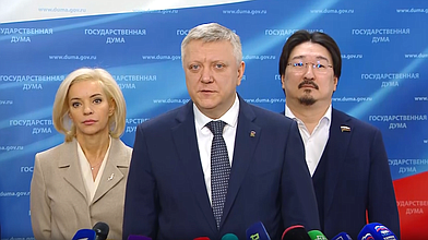 Пресс-подход представителей фракции "Единая Россия"