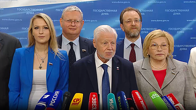 Пресс-подход представителей фракции "Справедливая Россия - За правду"