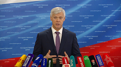 Пресс-подход представителя фракции "Справедливая Россия - За правду"