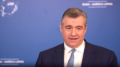 Пресс-подход руководителя фракции ЛДПР, Председателя Комитета по международным делам Леонида Слуцкого