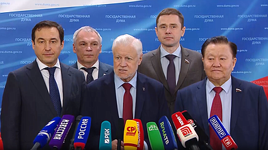 Пресс-подход представителей фракции "Справедливая Россия - За правду"