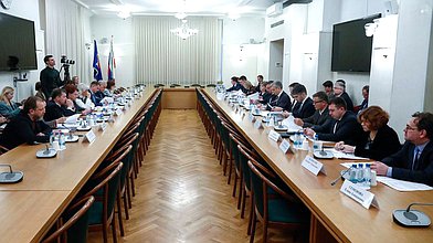 Заседание Комитета по труду, социальной политике и делам ветеранов