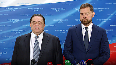 Пресс-подход Председателя Комитета по делам национальностей Геннадия Семигина и руководителя Федерального агентства по делам национальностей Игоря Баринова