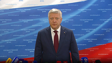 Пресс-подход представителей фракции "Единая Россия"