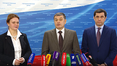 Совместный пресс-подход заместителя руководителя фракции «Единая Россия» Адальби Шхагошева и Председателя фонда поддержки участников СВО «Защитники Отечества» Анны Цивилевой