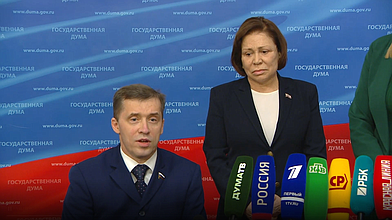 Пресс-подход представителей фракции "Единая Россия"