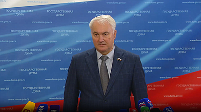 Пресс-подход представителей фракции "Единая Россия"