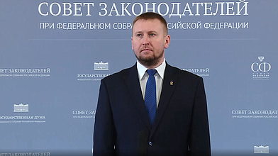 Пресс-подход Председателя Народного Совета Луганской Народной Республики 
Дениса Мирошниченко