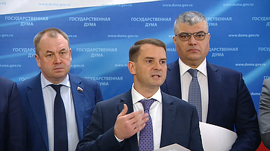 Пресс-подход представителей фракции ЛДПР