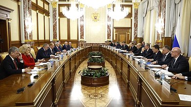 Встреча Председателя Правительства РФ Михаила Мишустина с членами фракции КПРФ в преддверии отчета Правительства РФ за 2025 год