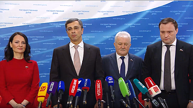 Пресс-подход представителей фракции "Единая Россия"