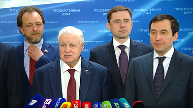 Пресс-подход представителей фракции «Справедливая Россия — За правду»