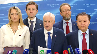 Пресс-подход представителей фракции "Справедливая Россия - За правду"