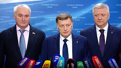 Пресс-подход представителей фракции "Единая Россия"