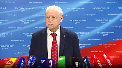 Пресс-подход руководителя фракции «Справедливая Россия — За правду» Сергея Миронова