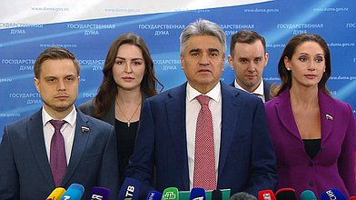 Пресс-подход представителей фракции "Новые люди"