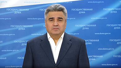 Пресс-подход представителей фракции "Новые люди" по итогам пресс-конференции "Итоги года с Владимиром Путиным"