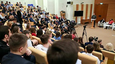 Круглый стол фракции ЛДПР на тему «Как сделать медиацию в России более востребованной? Изменения в 193-Ф3»