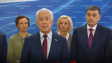 Пресс-подход фракции «Единая Россия» по итогам прямой линии «Итоги года с Владимиром Путиным»