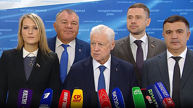 Пресс-подход представителей фракции "Справедливая Россия - За правду"