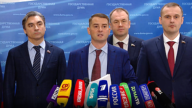 Пресс-подход представителей фракции ЛДПР