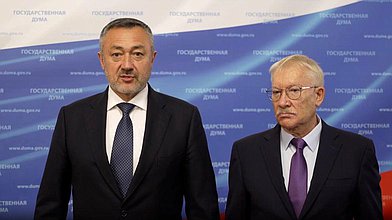 Пресс-подход по итогам первого заседания временной депутатской рабочей группы по подготовке первого заседания ГД IX созыва
