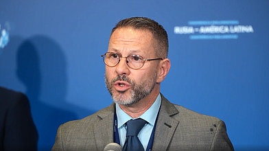 Пресс-подход аргентинского журналиста Кристиана Ламесы