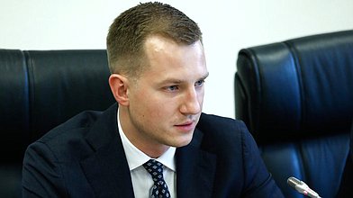 Заседание Комитета по молодежной политике