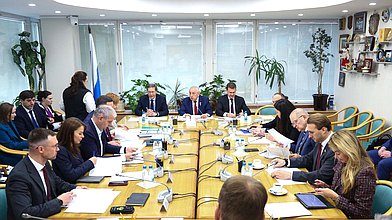 Заседание Комитета по развитию Дальнего Востока и Арктики
