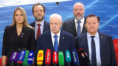 Пресс-подход представителей фракции "Справедливая Россия - За правду"