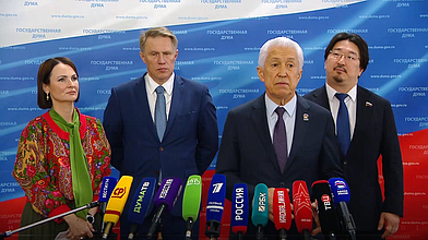 Пресс-подход представителей фракции "Единая Россия"