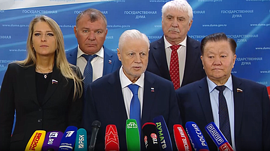 Пресс-подход представителей фракции "Справедливая Россия - За правду"