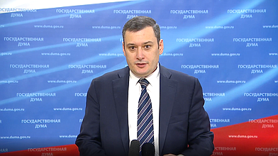 Пресс-подход Председателя Комитета по информационной политике, информационным технологиям и связи Александра Хинштейна