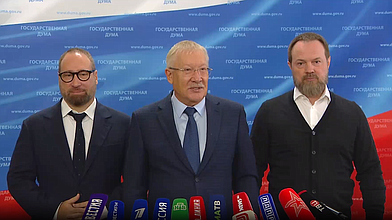 Пресс-подход представителей фракции "Единая Россия"