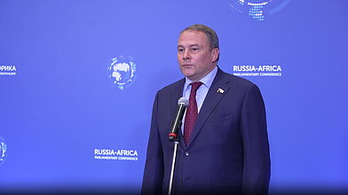 Пресс-подход Заместителя Председателя Государственной Думы Петра Толстого