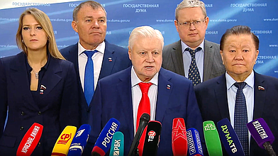 Пресс-подход представителей фракции «Справедливая Россия — За правду»