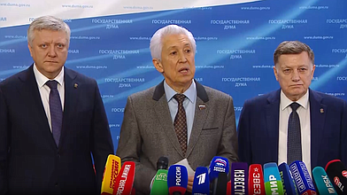 Пресс-подход представителей фракции "Единая Россия"