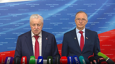 Пресс-подход представителей фракции "Справедливая Россия"