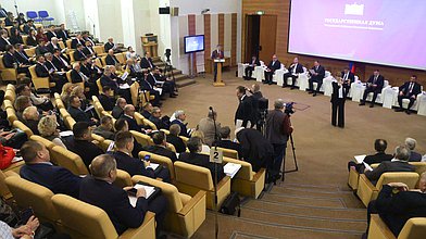 Парламентские слушания на тему «Стратегические направления развития АПК в современных условиях санкционного давления»