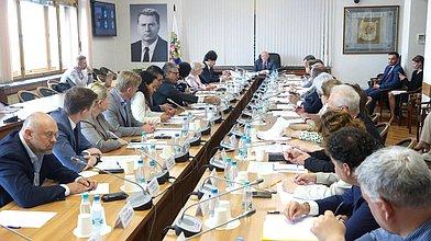 Рабочее совещание Комитета по охране здоровья на тему «Вакцинопрофилактика менингококковой инфекции»