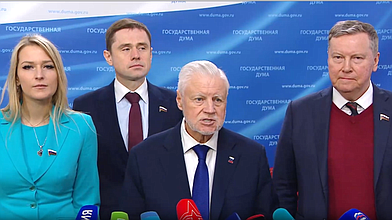 Пресс-подход представителей фракции "Справедливая Россия - За правду"