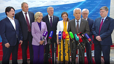 Пресс-подход представителей фракции «Единая Россия»