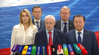 Пресс-подход представителей фракции "Справедливая Россия - За правду"