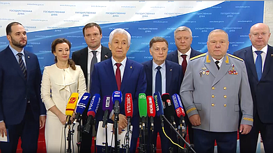 Пресс-подход представителей фракции "Единая Россия"