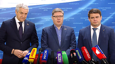 Пресс-подход представителей фракции «Единая Россия»