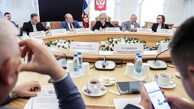 Встреча членов депутатской группы Государственной Думы по связям с парламентом Демократической Республики Конго на тему «Развитие межпарламентского сотрудничества с Демократической Республикой Конго»