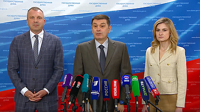 Пресс-подход представителей фракции «Единая Россия»